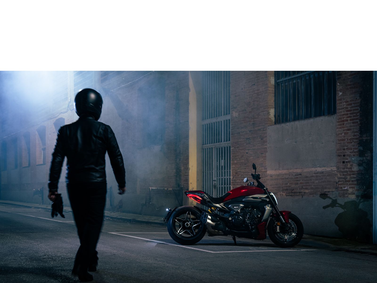 Мотоцикл DUCATI XDiavel V4 (RED) 2026